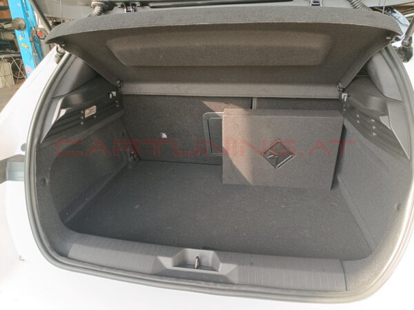 Opel Astra GSe Typ L Soundupgrade Subwoofer Rockford Fosgate