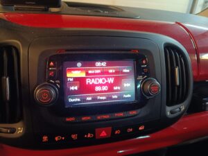 Fiat 500 Rückfahrkamera an Originalradio