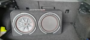 VW Golf 7 - Soundupgrade ESX + Kicker 4 VW Golf Soundupgrade Subwoofer Kicker