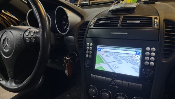 Mercedes SLK R171 Autoradio Dyanavin Navigation