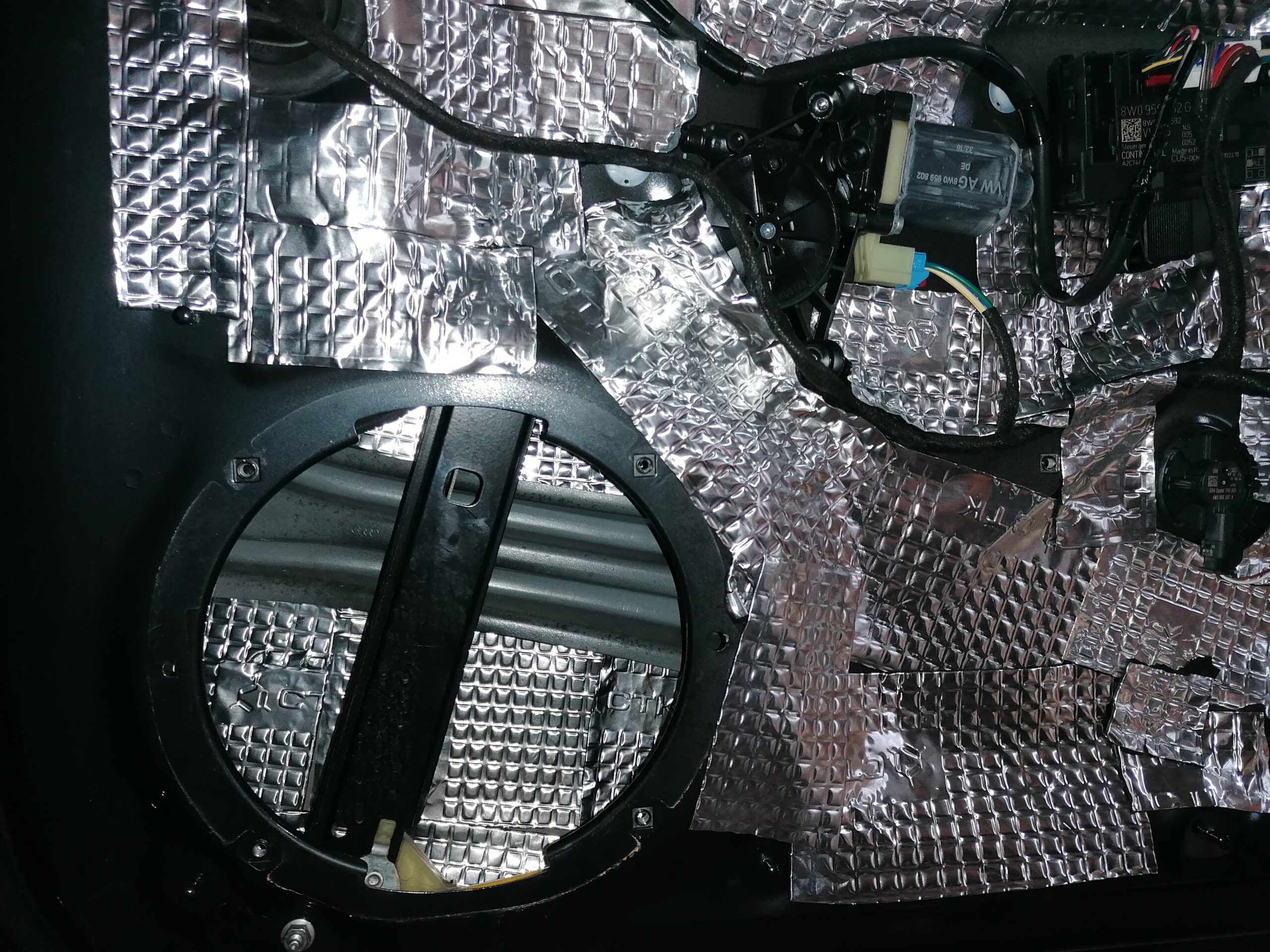 Audi A4 B9 Soundupgrade Subwoofer