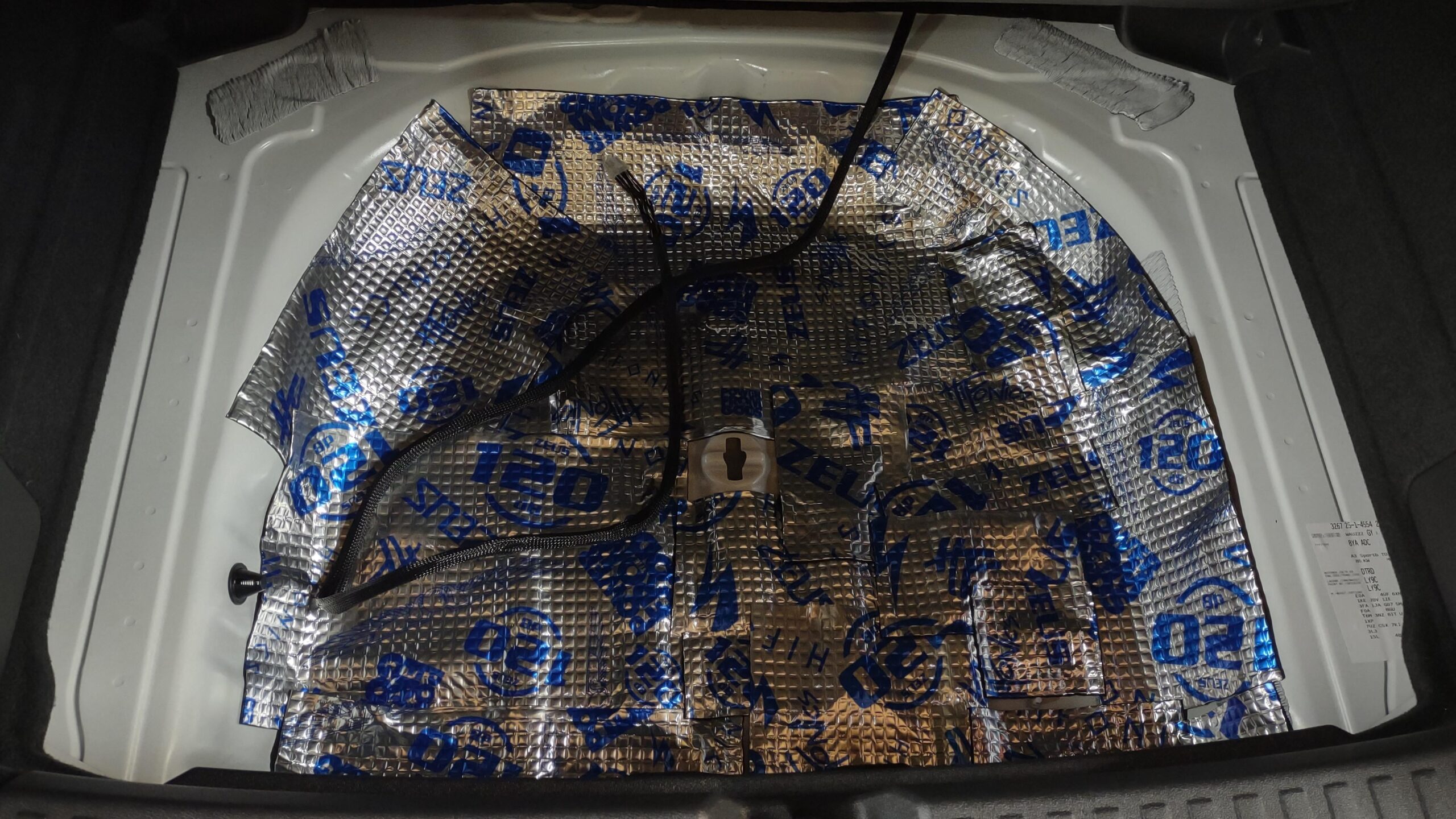 Audi A3 8Y Soundsystem Reserveradmulde Dämmung