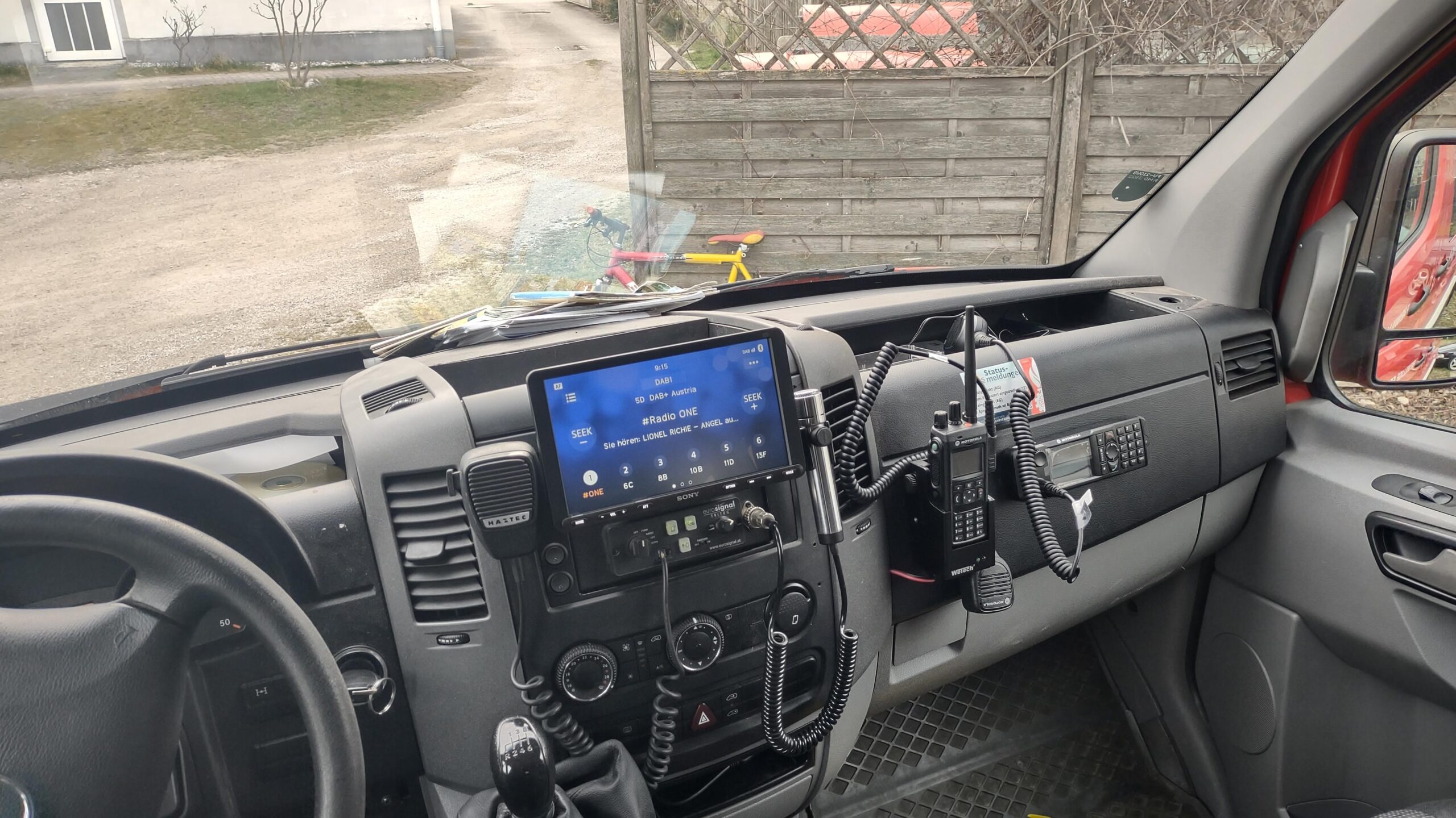 Sprinter Feuerwehr Wöllersdorf Sony Radio