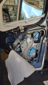 Fiat Ducato 8 Wohnmobil Soundupgrade ESX 2 Wohnmobil Soundsystem Fiat Ducato Dämmung Tür