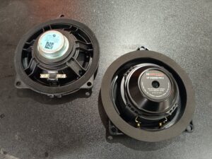 BMW 5er G31 Soundupgrade Match DSP 8-Kanal 7 BMW G31 Sound Upgrade Lautsprecher Rückseite