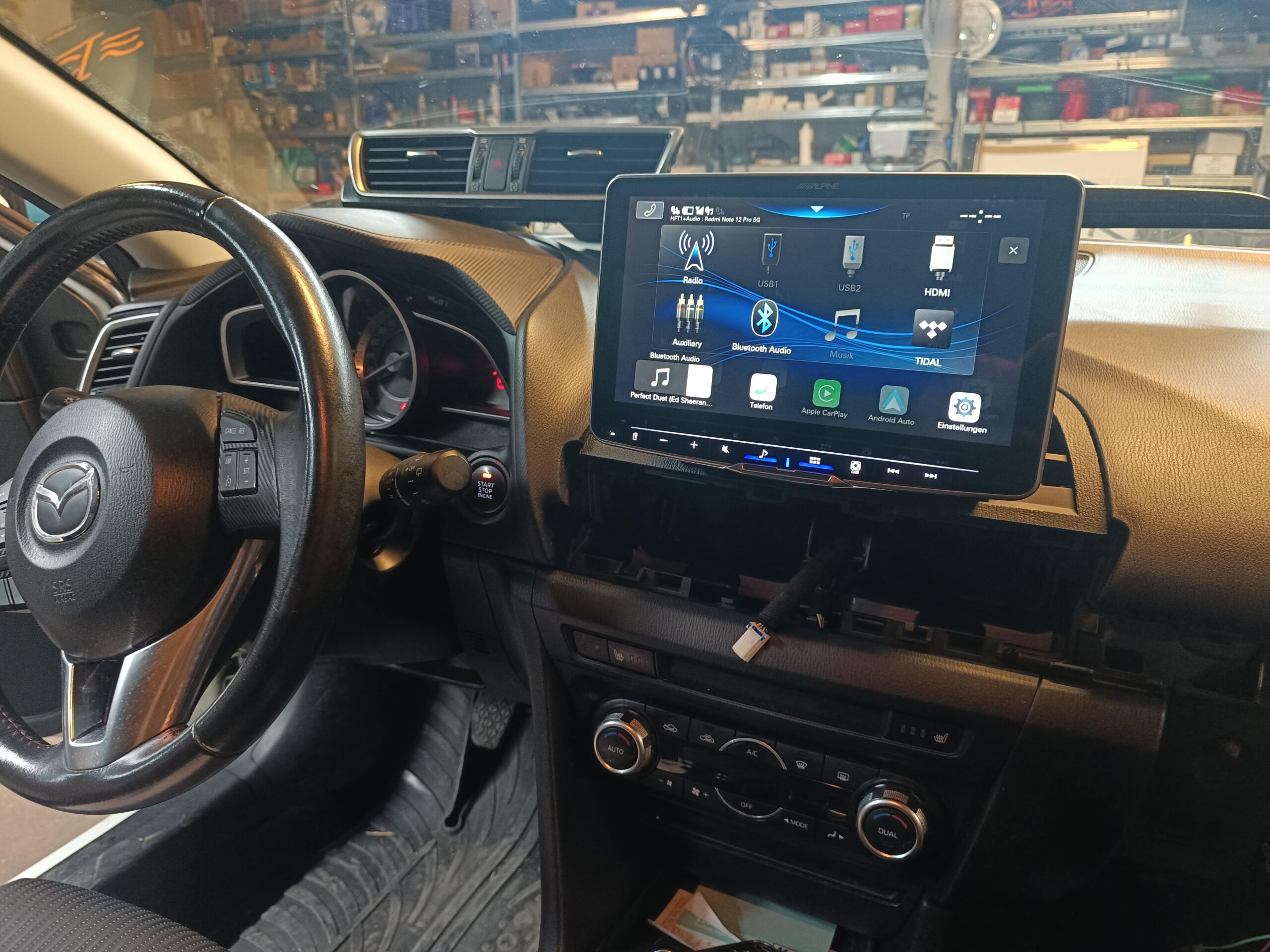 Mazda 3 Alpine ILX-F905D