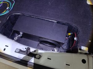 Skoda Enyaq / VW ID.4 - Soundupgrade Match DSP 8 Skoda Enyaq Subwoofer versteckt