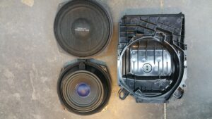 BMW E92 Soundupgrade "Gladen Boxmore" 4 BMW E92 Soundsystem Gladen Subwoofer Vergleich