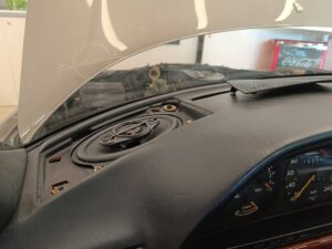 Mercedes W126 Oldtimer dezentes Soundupgrade 7 Mercedes W126 Lautsprecher