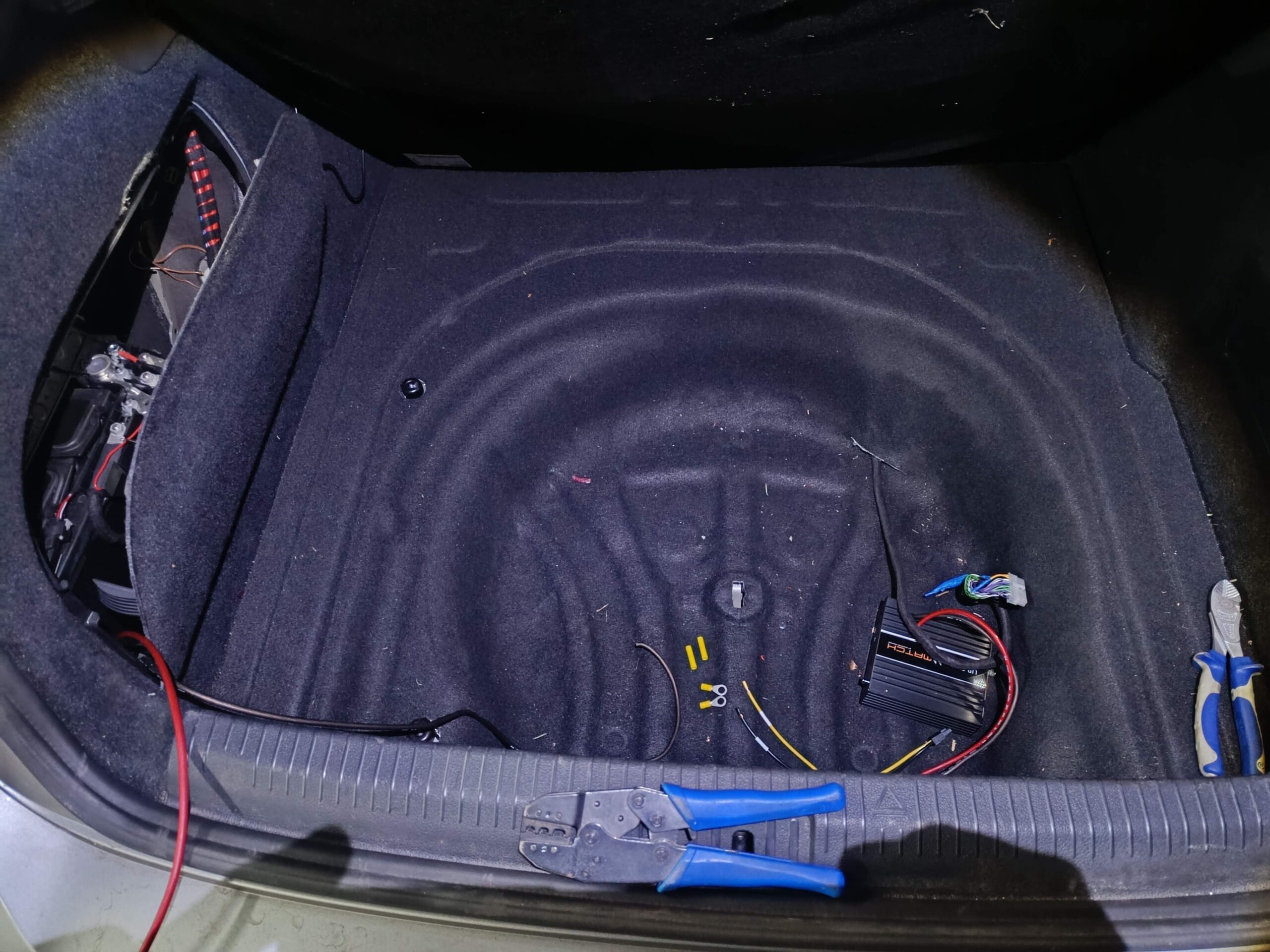 VW Arteon Kofferraum Audiotec Fischer UP6