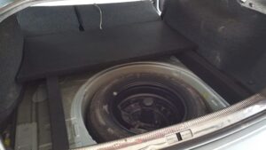 VW Passat 3BG - SPL-Subwoofer einfach und sauber 4 VW Passat Doppelboden Verstärker