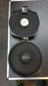 BMW F30 Soundsystem (Upgrade Hifi 676) 5 BMW F30 Soundsystem Gladen Subwoofer