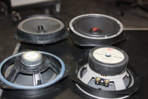 Fiat 500 Abarth Soundsystem 6 Fiat 500 Abarth Lautsprechervergleich