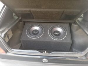VW Golf 2 Subwoofer nach Maß 4 Subwoofer Gehäuse nach Maß