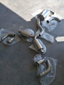 VW Golf 6 GTI Gewindefahrwerk und Auspuff 10 VW Golf 6 GTI Bull-X Auspuff