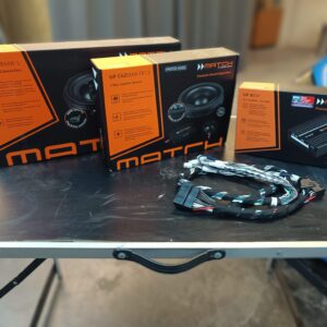 BMW 1er F40 Soundupgrade Match Audiotec Fischer