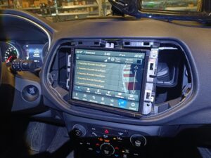 Jeep Compass Displaytausch Originalradio (2018) 8 Jeep Compass Radio Displaytausch