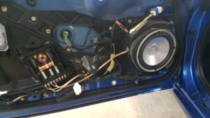 Mazda MX-5 Soundsystem für Top Klang "oben ohne" 9 Mazda MX-5 Sound Lautsprecheradapter Dego Spaceline Weiche