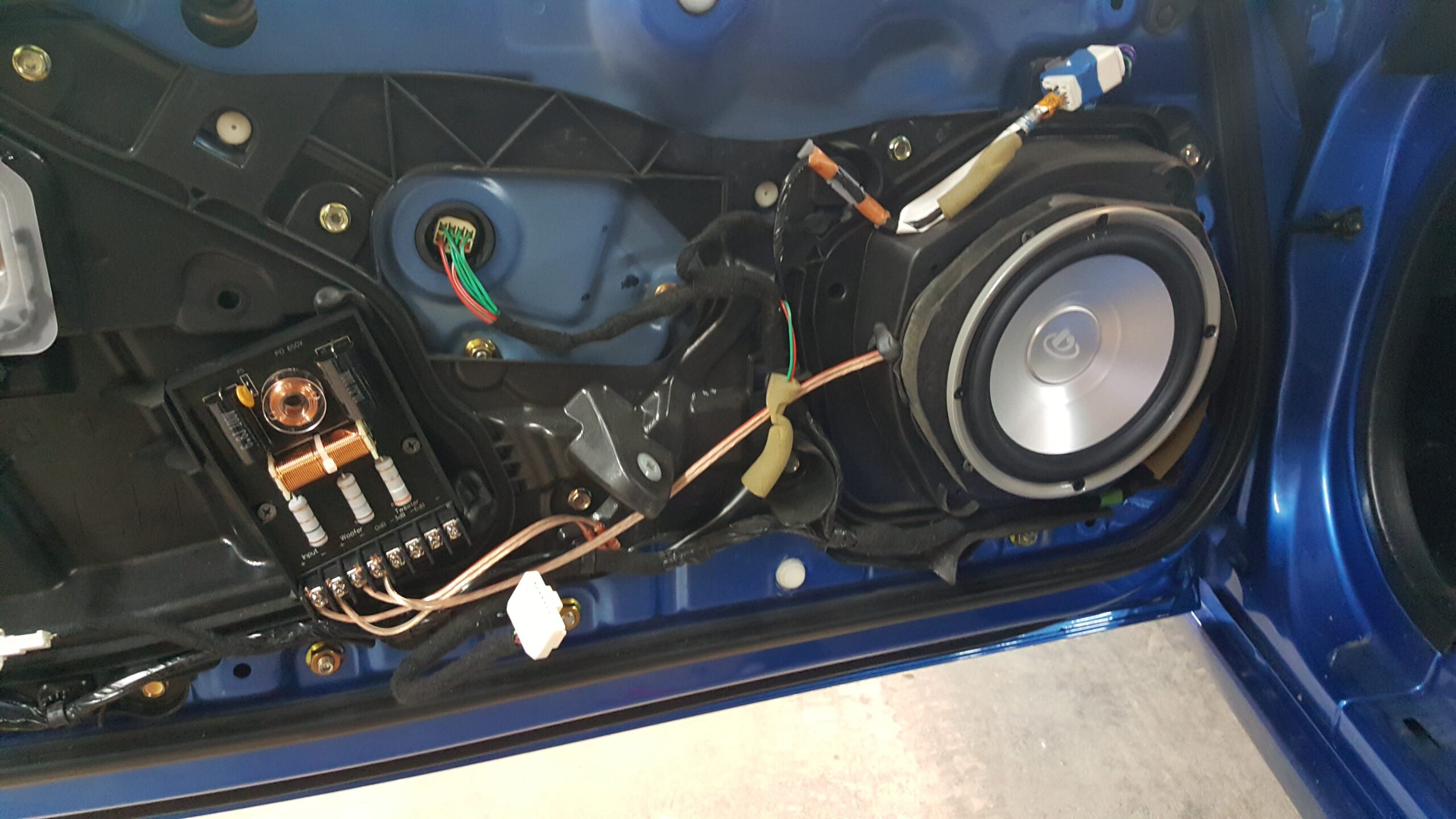 Mazda MX-5 Sound Lautsprecheradapter Dego Spaceline Weiche