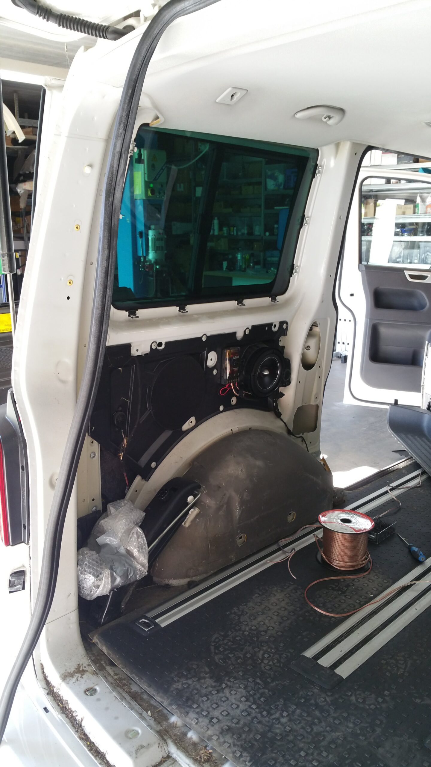 VW T5 Lautsprecher hinten Phonocar