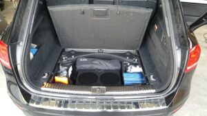 VW Touareg Subwoofer im Doppelboden 100% mehr Sound 5 VW Touareg Subwoofer Soundupgrade Doppelboden mit Verstärker