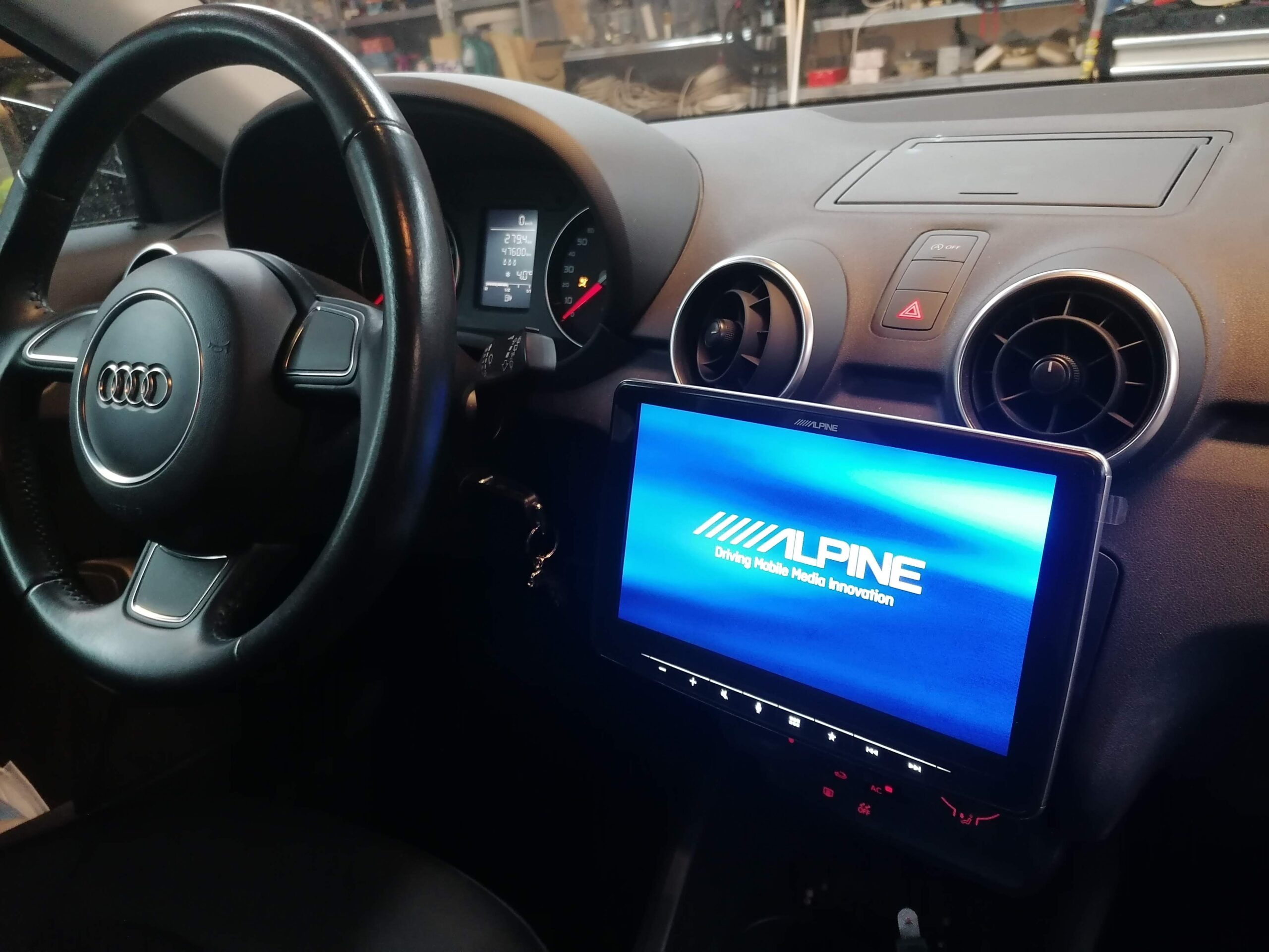 Audi A1 Radio Alpine ilX-F905D