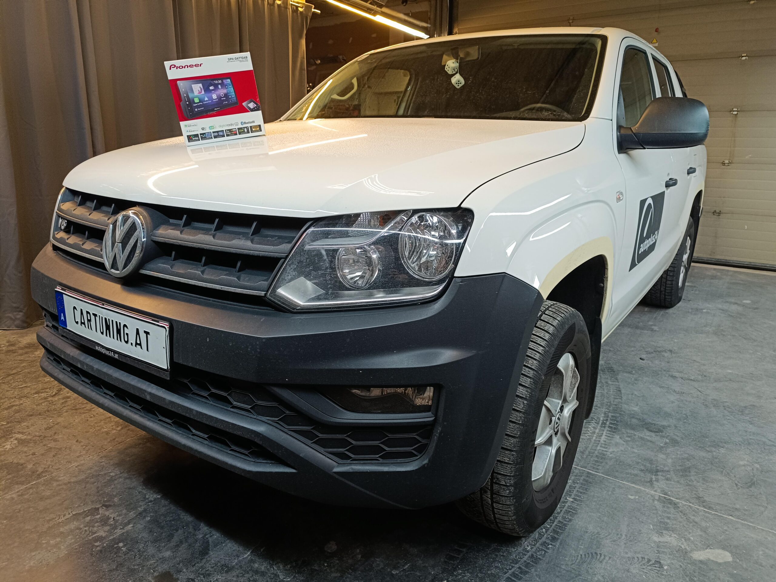 VW Amarok Radio Pioneer SPH-DA77DAB