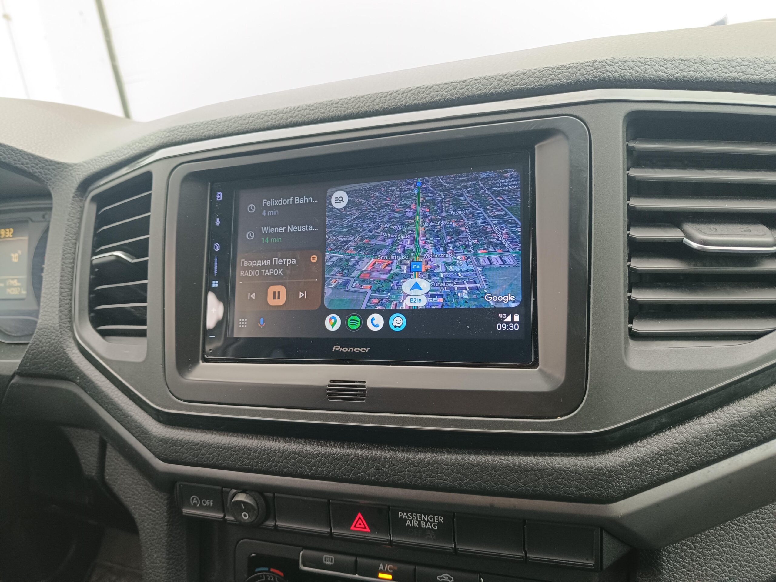 VW Amarok Radio Pioneer SPH-DA77DAB Apple Carplay