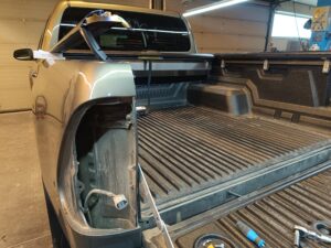 Lazer Lamps am Überrollbügel Toyota HiLux 13 Toyota HiLux Mountain Top Rollo Rückleuchte