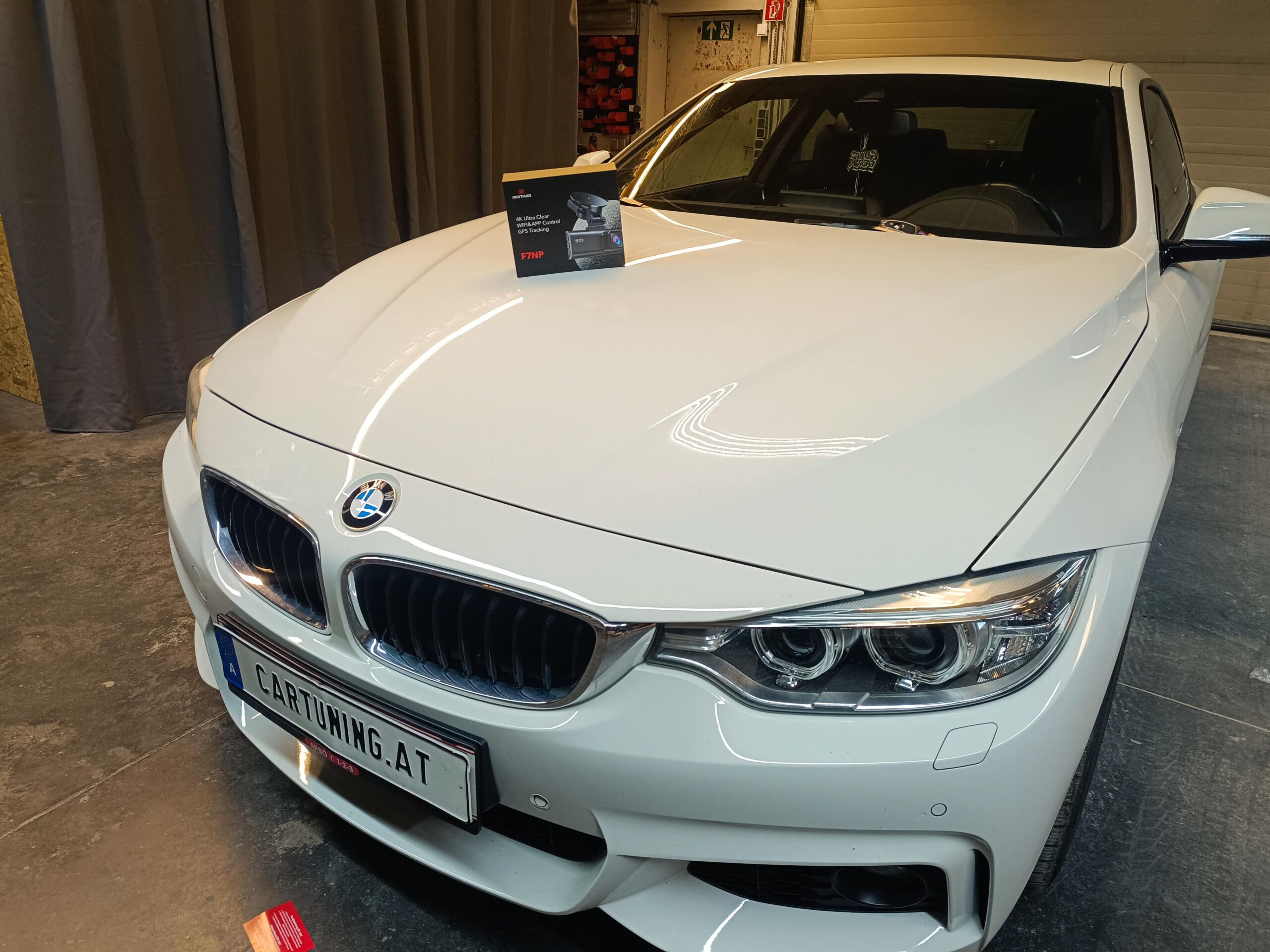 BMW F32 Dashcam Einbau (Vorne + Hinten) 1 Dashcam Einbau BMW F32