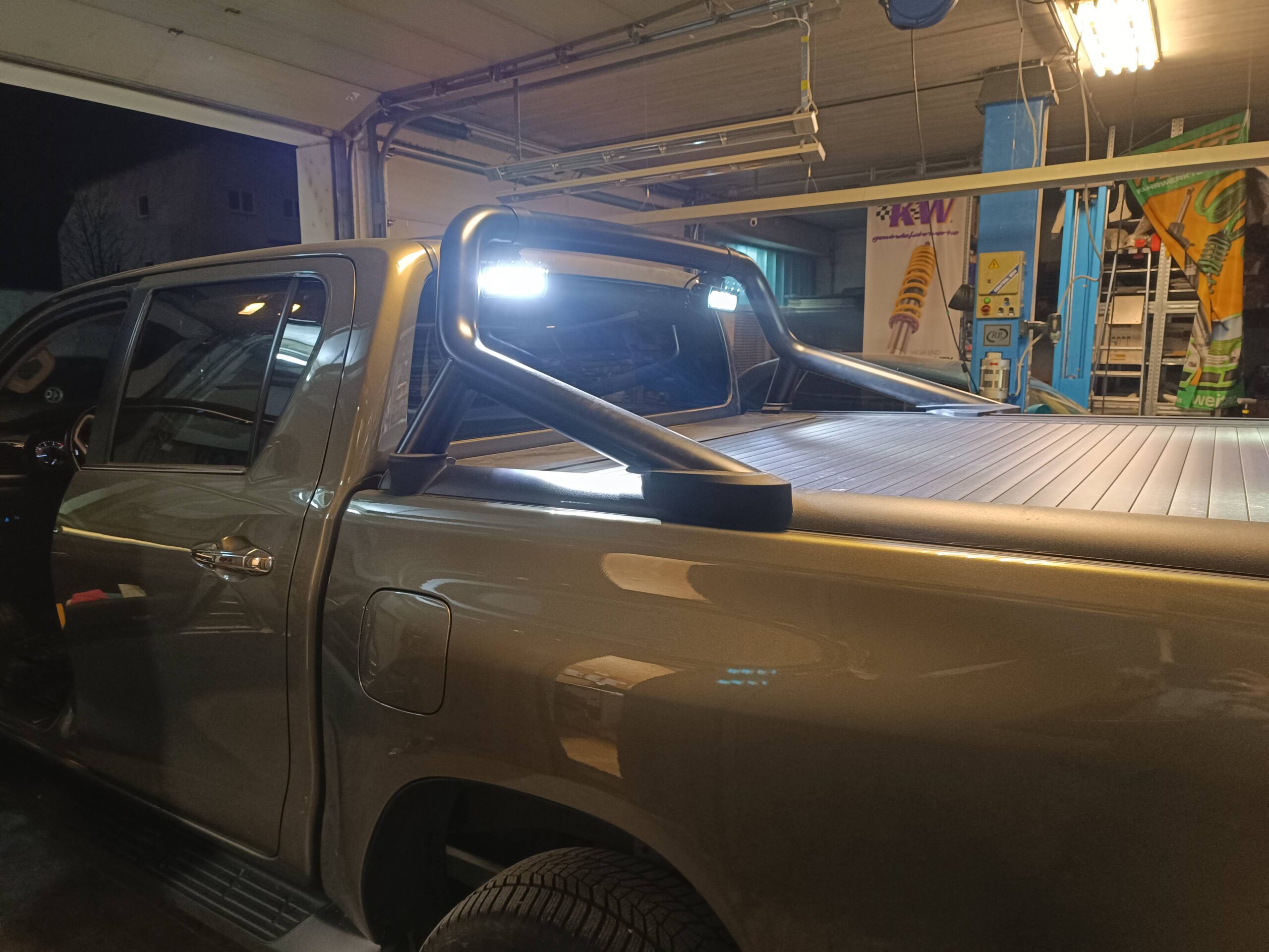 Toyota HiLux Lazer Lights LED Test