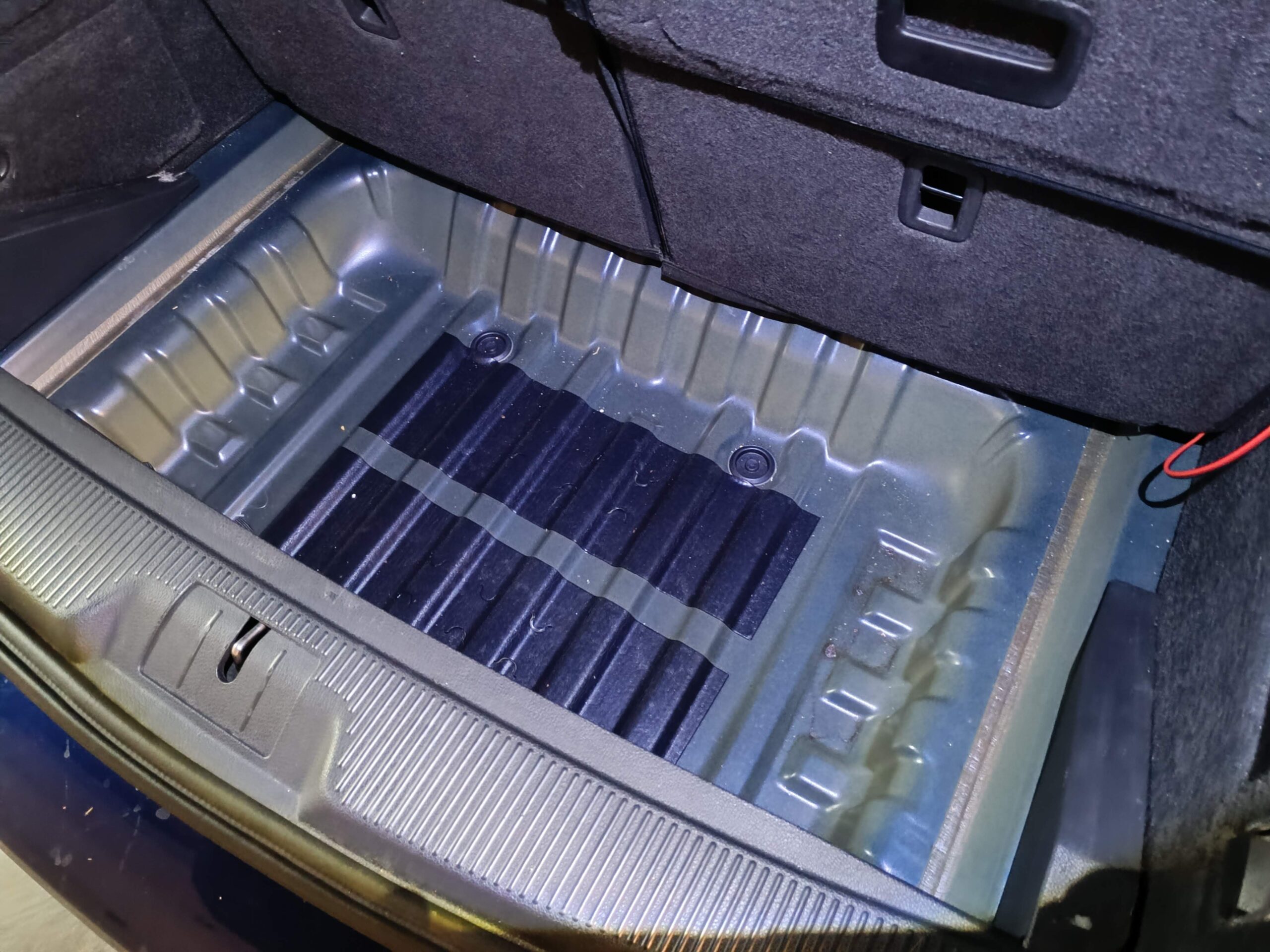 Seat Alhambra Soundupgrade Kofferraum Mulde original