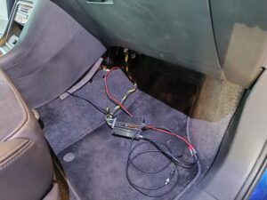Seat Alhambra Soundupgrade mit verstecktem Subwoofer (7N) 6 Seat Alhambra Soundsystem Audiotec Fischer Match M5.4DSP Verstärker