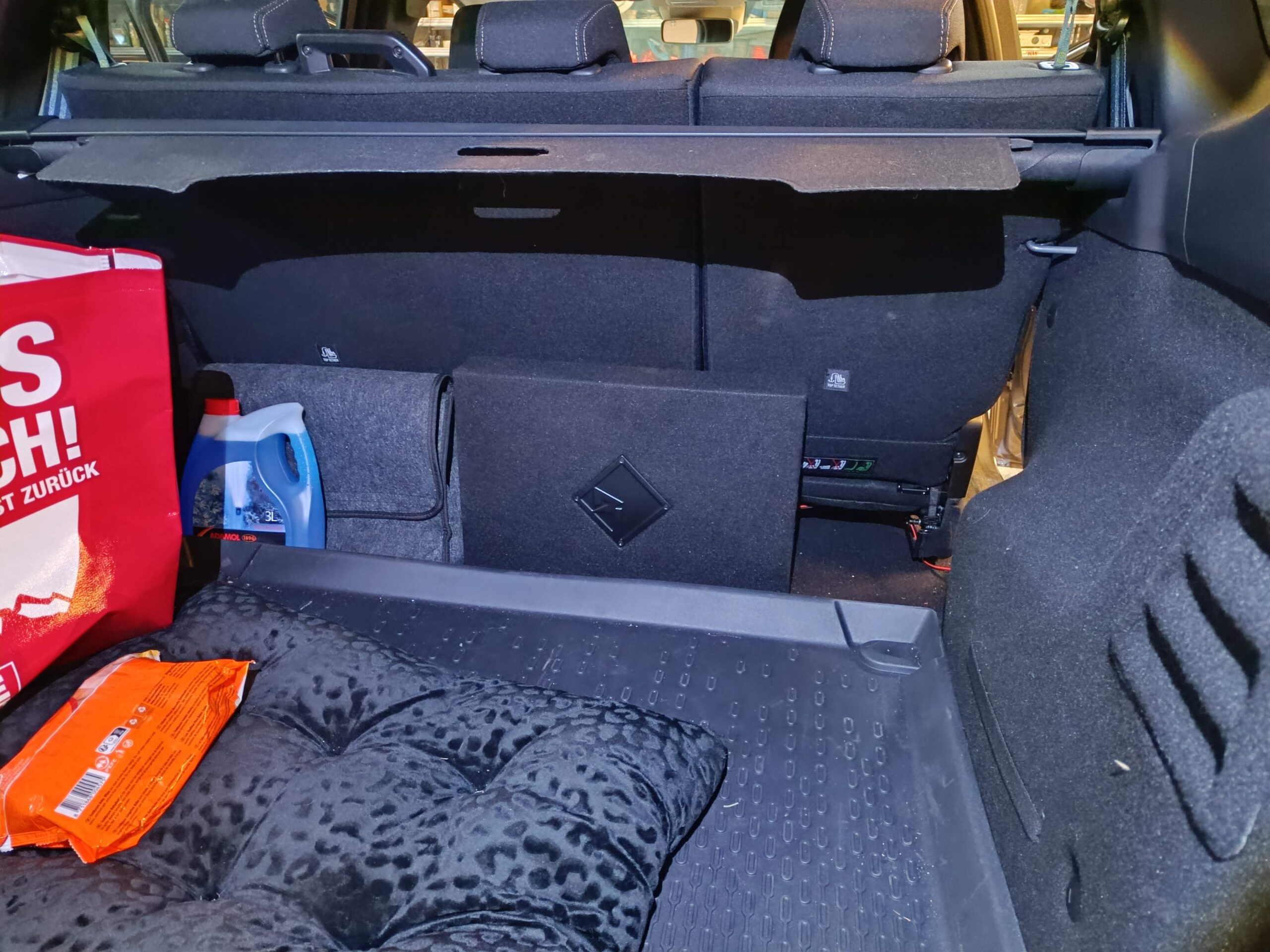 Dacia Jogger Subwoofer Rockford Fosgate Slim