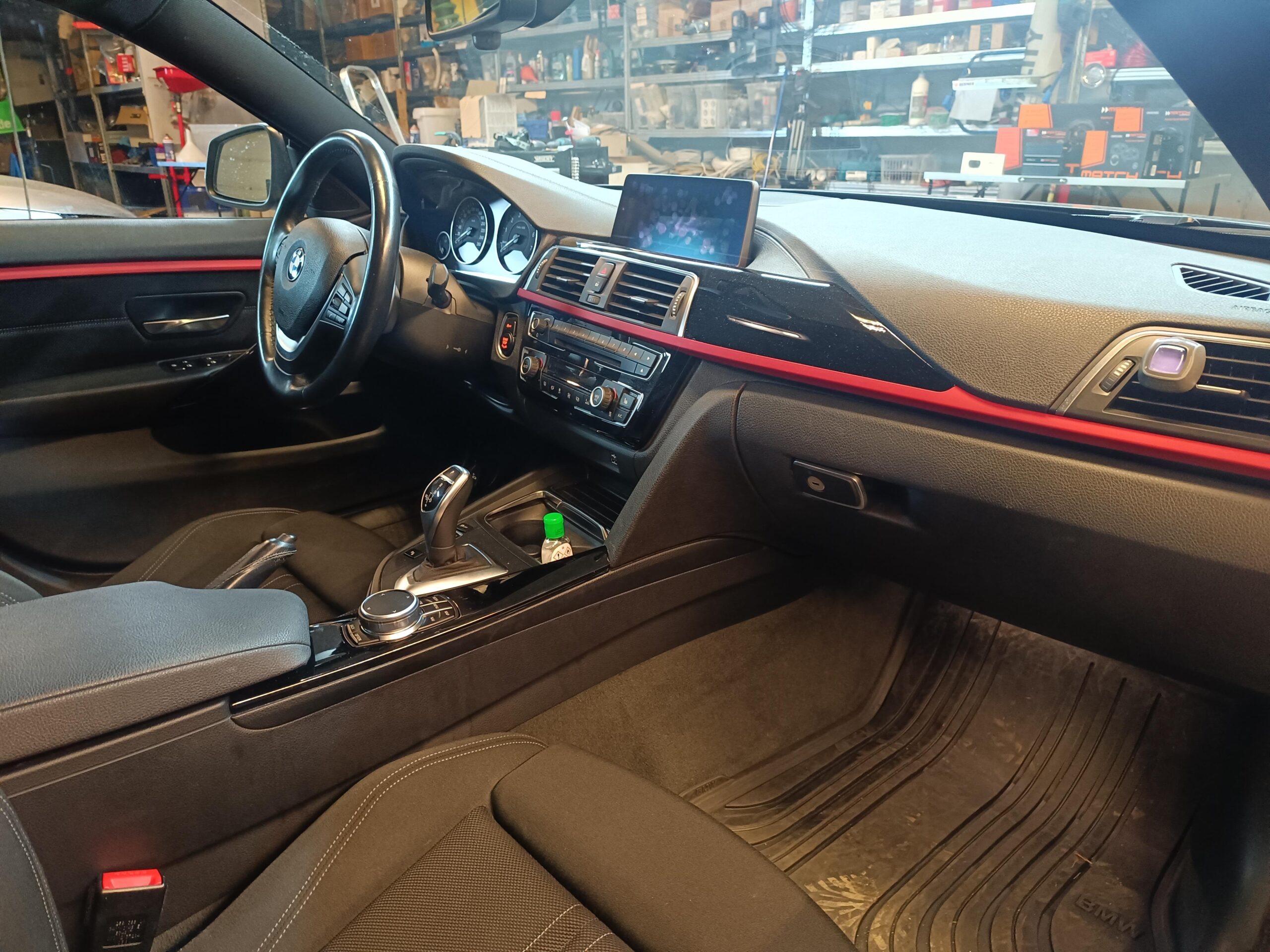 BMW F36 Soundsystem Innenraum