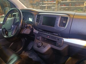 Peugeot Traveller Autoradio mit Android Auto/Apple Carplay 5 Peugeot Traveller Toyota ProAce Autoradio original