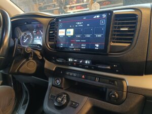 Peugeot Traveller Autoradio mit Android Auto/Apple Carplay 7 Peugeot Traveller Toyota ProAce Autoradio Dynavin Radiomenü