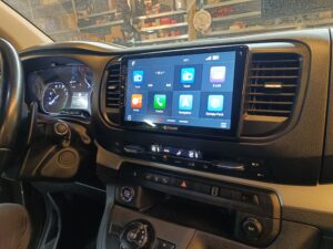Peugeot Traveller Autoradio mit Android Auto/Apple Carplay 8 Peugeot Traveller Toyota ProAce Autoradio Dynavin Hauptmenü
