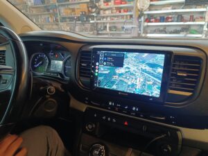 Peugeot Traveller Autoradio mit Android Auto/Apple Carplay 10 Peugeot Traveller Toyota ProAce Autoradio Dynavin Android Auto Apple Carplay