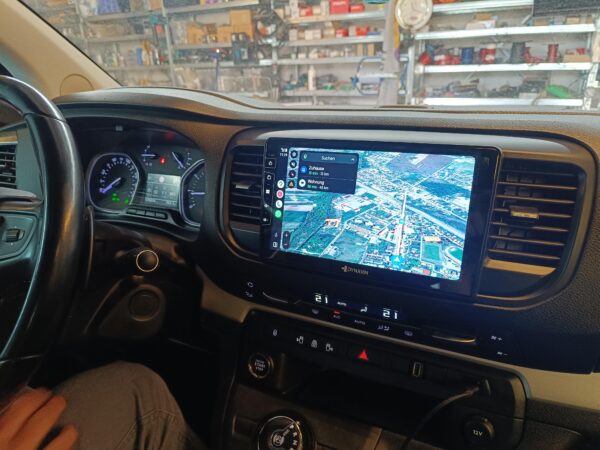 Peugeot Traveller Toyota ProAce Autoradio Dynavin Android Auto Apple Carplay