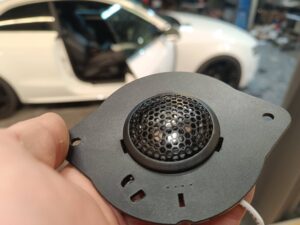 Audi A5 Soundsystem Upgrade mit DSP und Extra Bass 6 Audi A5 Soundsystem Hochtöner Helix Compose i3