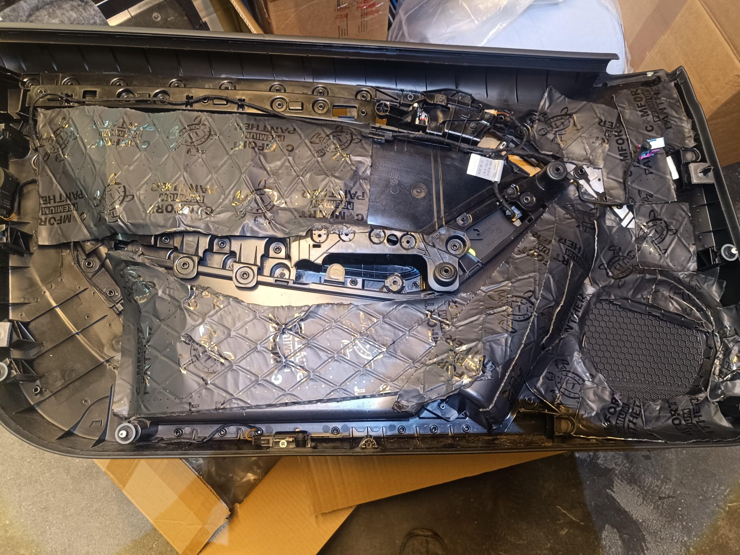 Audi A5 Soundsystem vordere Türverkleidung gedämmt