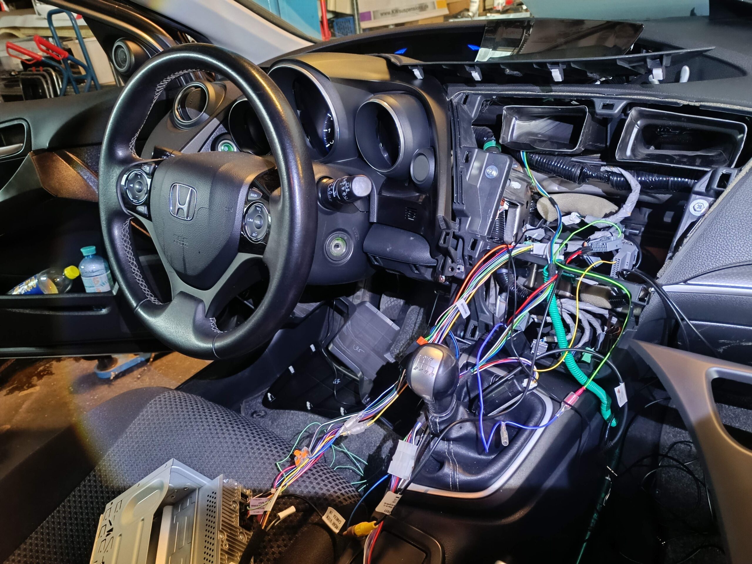 Honda Civic Autoradio Kabelchaos Umbau