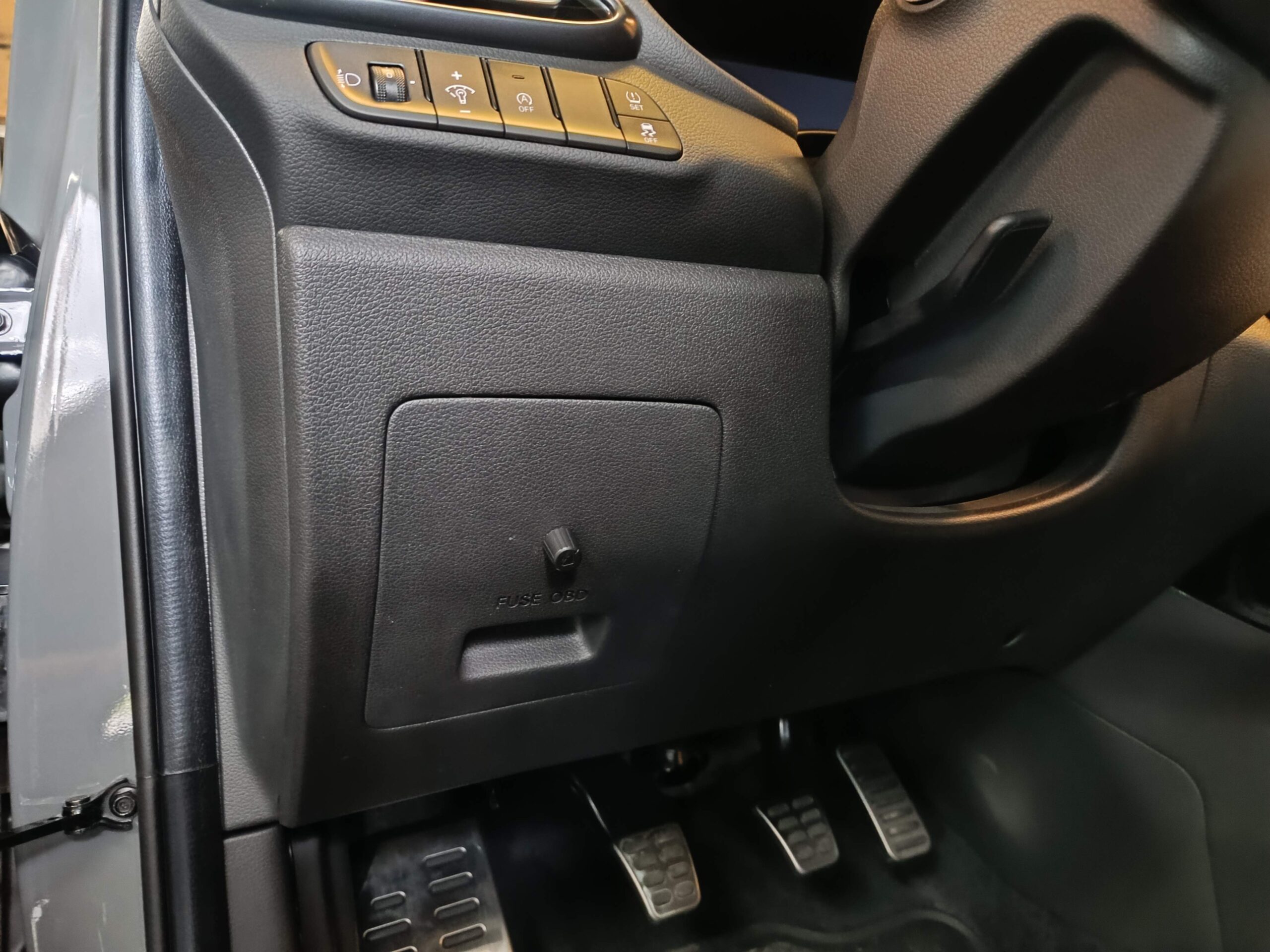 Hyundai i30 Soundsystem Subwoofer Pegelregelung URC.1