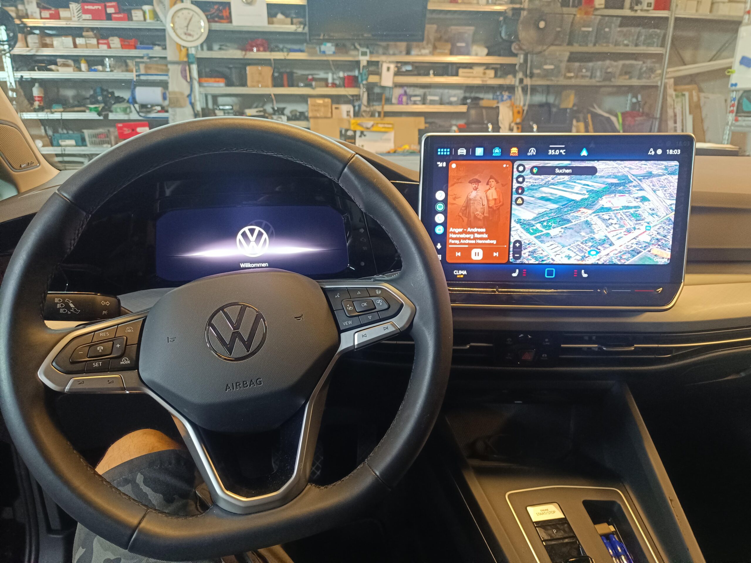 VW Golf 8 Harman Kardon Soundupgrade Display
