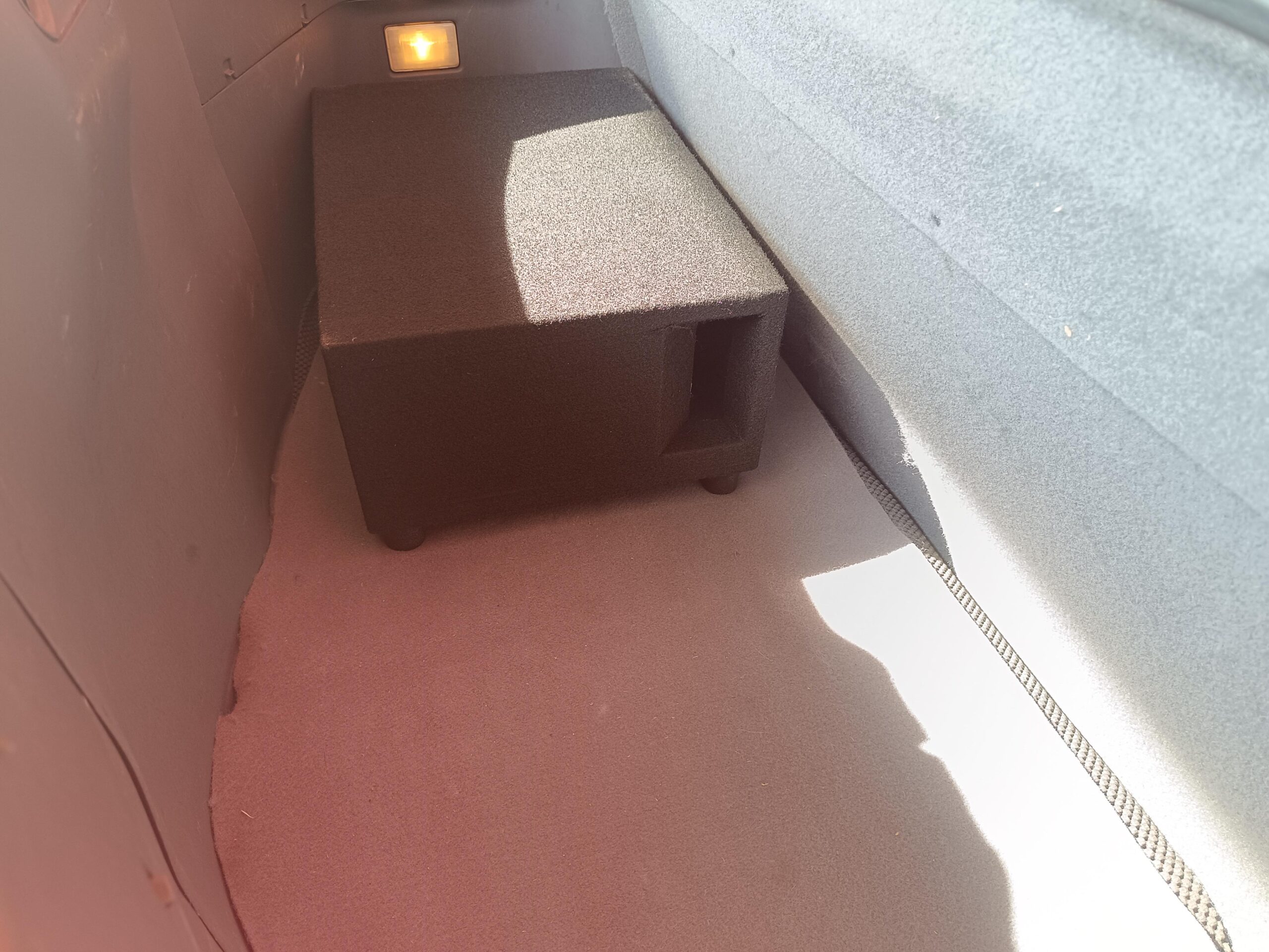 Mitsubishi Eclipse D30 Soundsystem Subwoofer