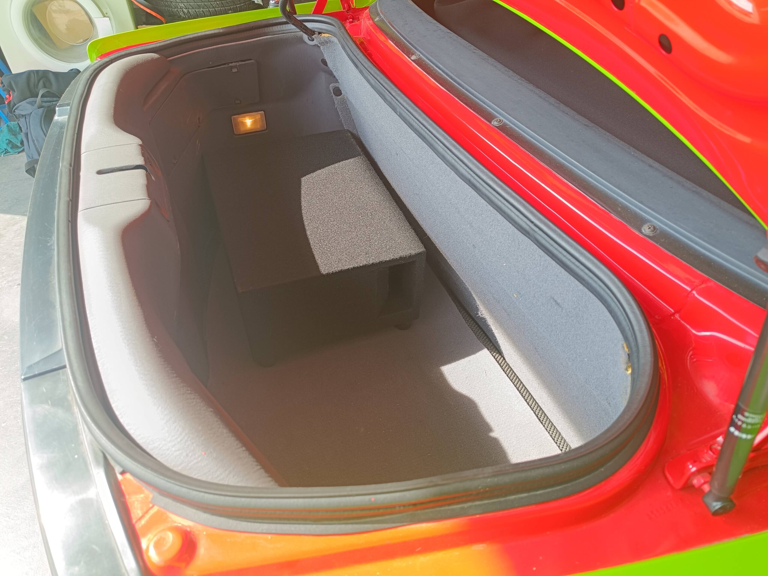 Mitsubishi Eclipse D30 Soundsystem Subwoofer