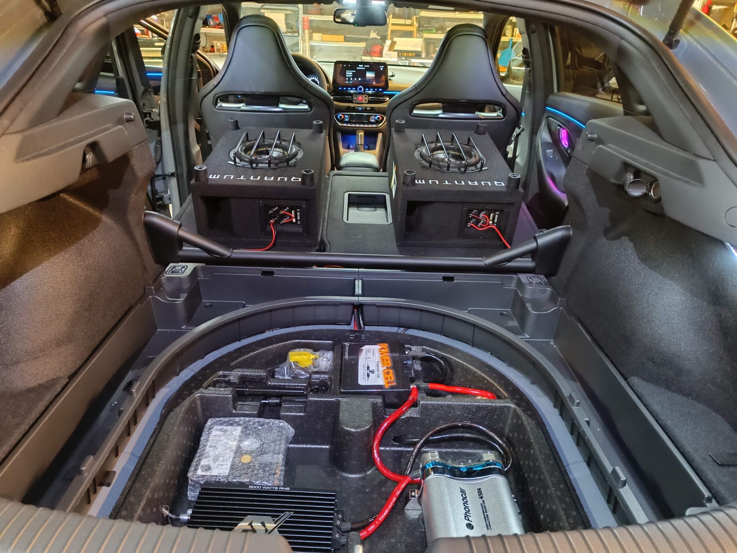 Hyundai Sound i30 N Performance Innenraum Subwoofer QXB8