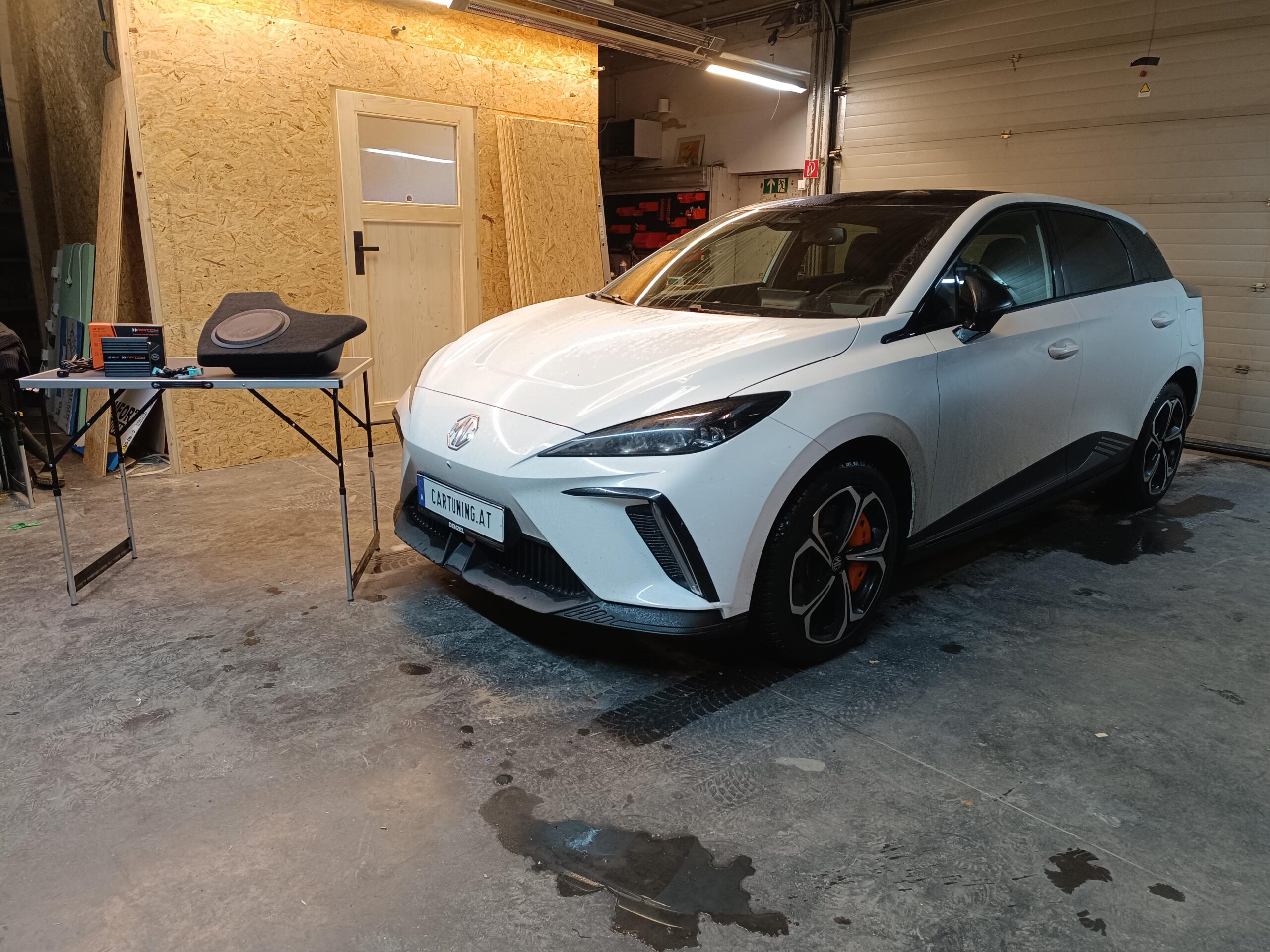 MG4 Soundupgrade Xpower DSP Subwoofer