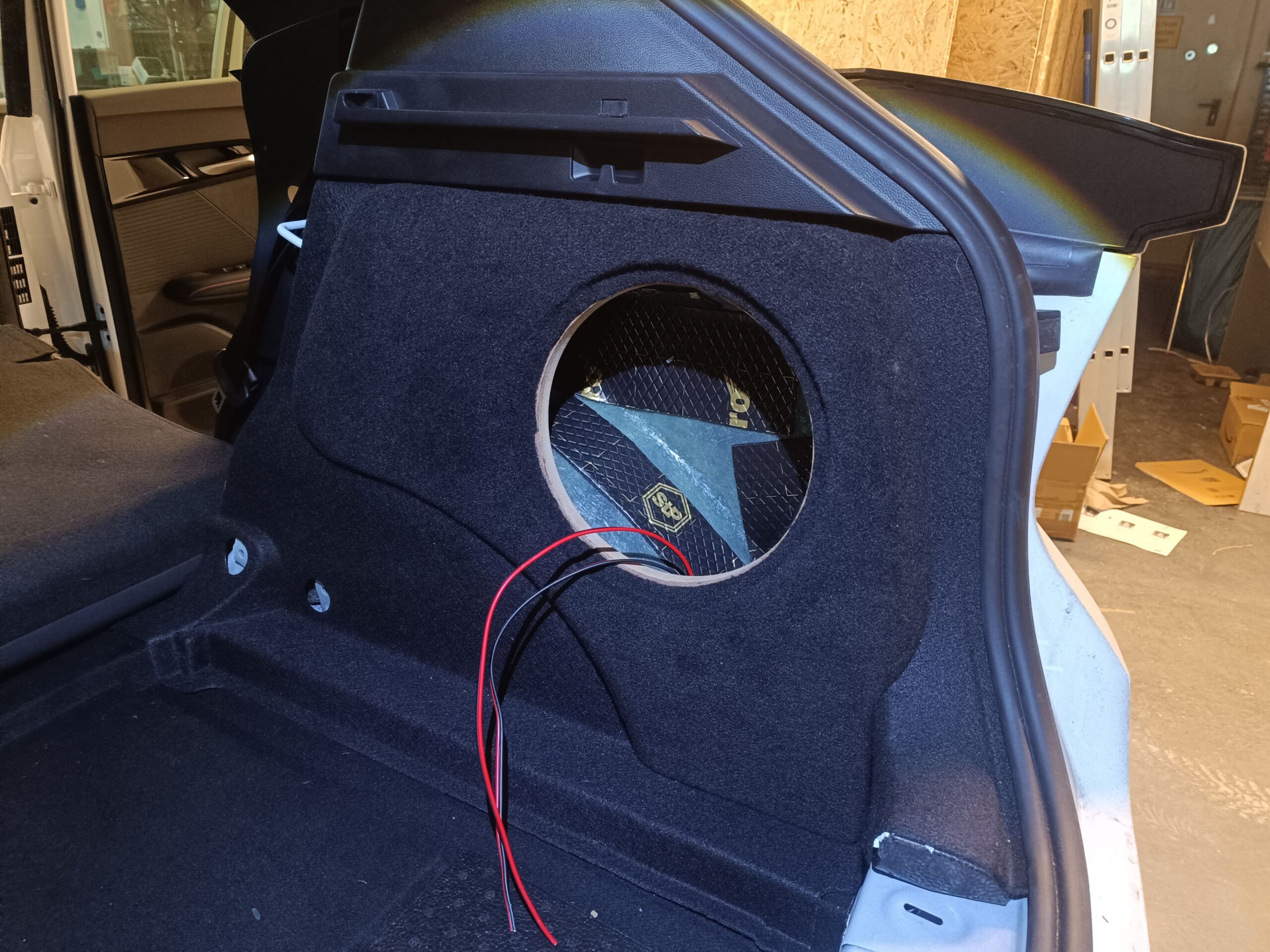 MG4 Soundupgrade Xpower DSP Subwoofer